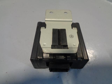 Mitsubishi L200 Diff Lock Control Unit MR166014 K74 2001